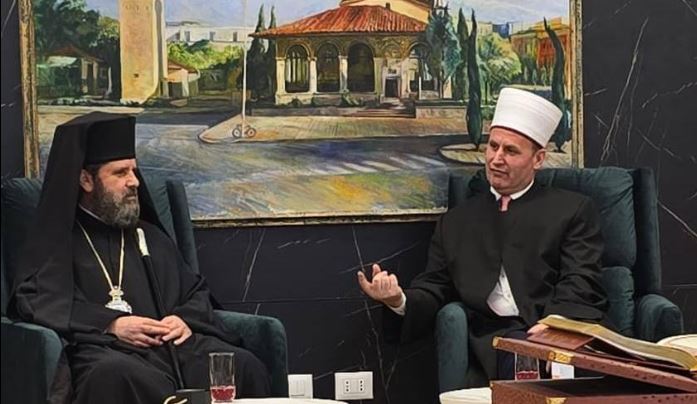 Kryepiskopi Joan uron besimtarët myslimanë të Shqipërisë me rastin e Fitër Bajramit
