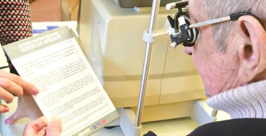 Federația Filantropia a facilitat consultații oftalmologice gratuite pentru 70 de vârstnici prahoveni