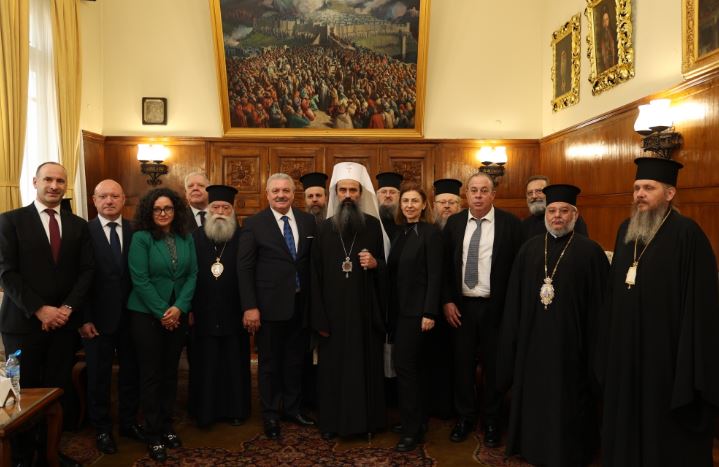 Среща на Българския патриарх Даниил и митрополити от Св. Синод с председателя на Фондацията на православните църкви на Българската екзархия в Истанбул и Одрин