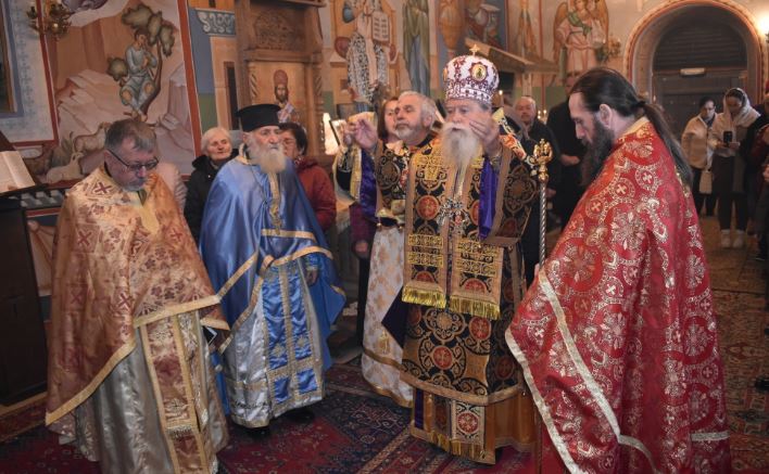 Празнична св. Литургия в Правешки манастир „Св. вмчк Теодор Тирон“