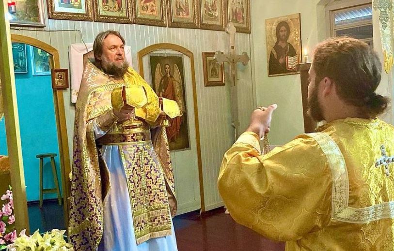 На территории Иоанно-Богословского храма в бразильском городе Кампина-дас-Мисойнс высадили «Сад памяти»