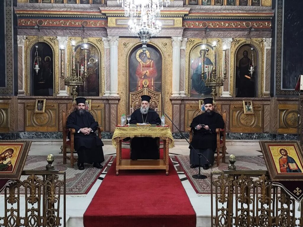 Ιερατικές Συνάξεις πριν την Μεγάλη Εβδομάδα στη Μητρόπολη Θεσσαλιώτιδος