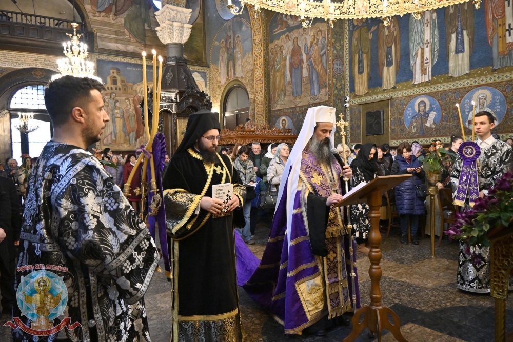 Малко повечерие с Великия покаен канон на св. Андрей Критски в храм „Св. Неделя“