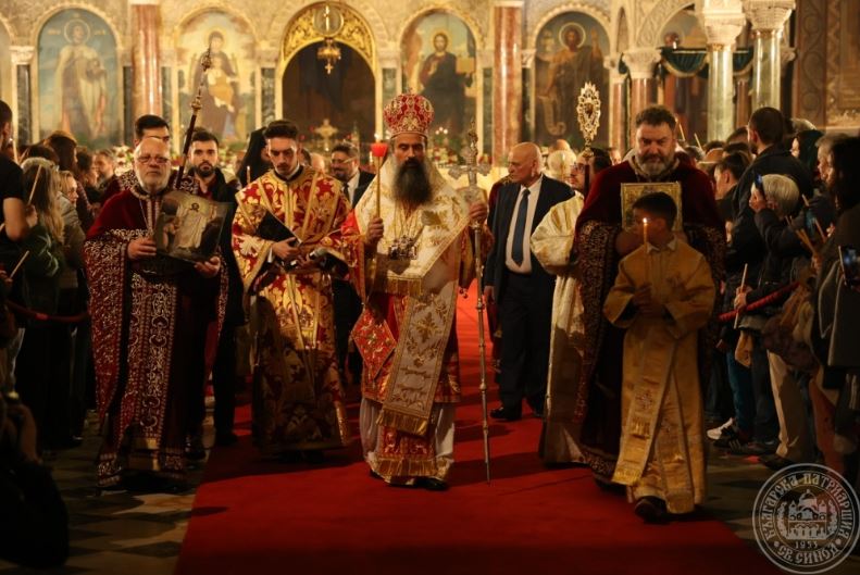 Пасхална патриаршеска св. литургия бе отслужена в ПКСХП „Св. Александър Невски“