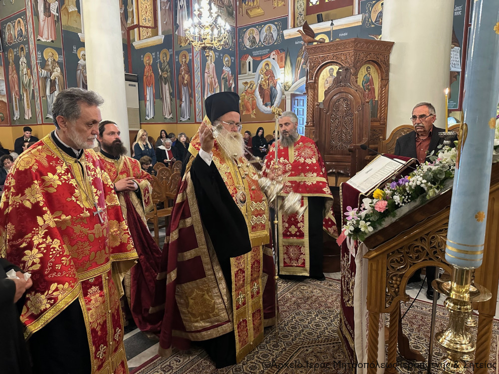 Ο Ακάθιστος Ύμνος στην Υπεραγία Θεοτόκο στον Ιερό Καθεδρικό Ναό Αγίας Αικατερίνης Σητείας