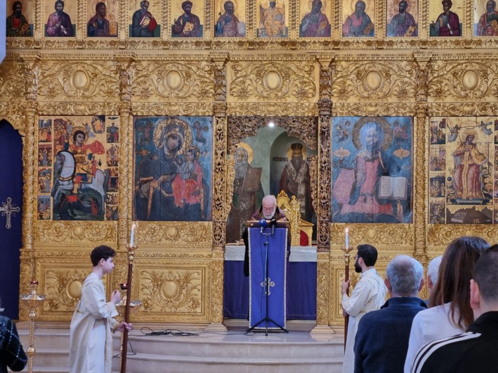 Представитель Русской Православной Церкви принял участие в богослужении в кафедральном соборе святого великомученика Георгия Победоносца в Бейруте