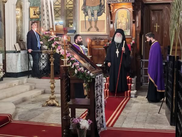 البابا ثيودروس يخدم صلاة الختن في الإسكندرية