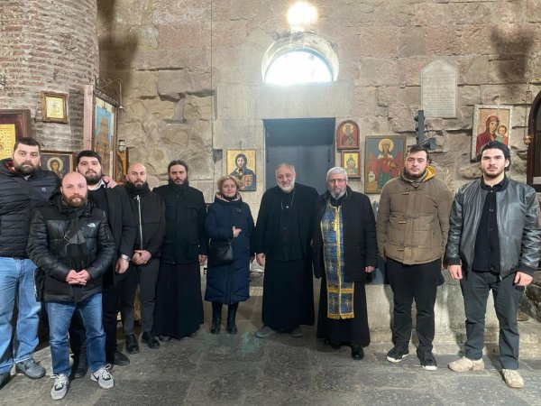 სემინარიის III კურსის სტუდენტები ანჩისხატში