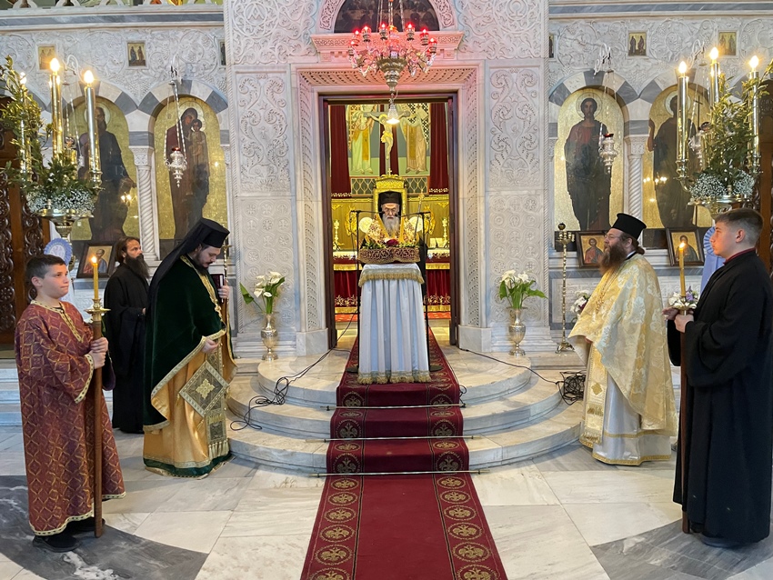 Κορίνθου Διονύσιος: Ο Θεός μας βοηθάει να καταλάβουμε ποιοι είμαστε