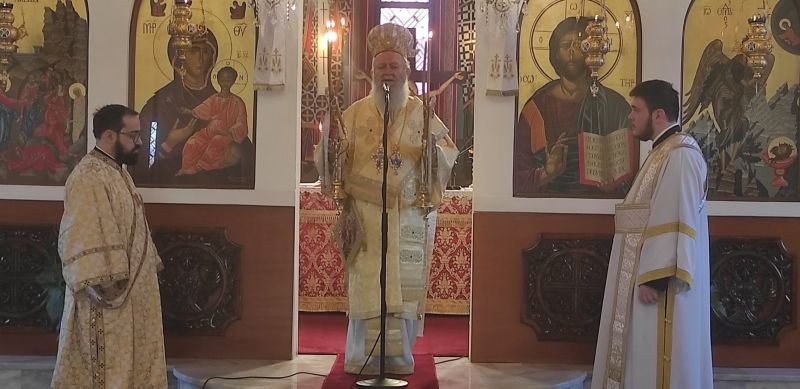 Ο Μητροπολίτης Χρυσόστομος μαζί με τα “Λαζαράκια” στην πανήγυρη της εγέρσεως του Λαζάρου στη Χαλκίδα