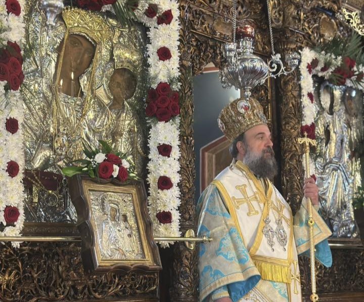 Θήρας Αμφιλόχιος: Να προσευχηθούμε να μας λυτρώσει η Παναγία από πρόσκαιρη και αιώνια συμφορά
