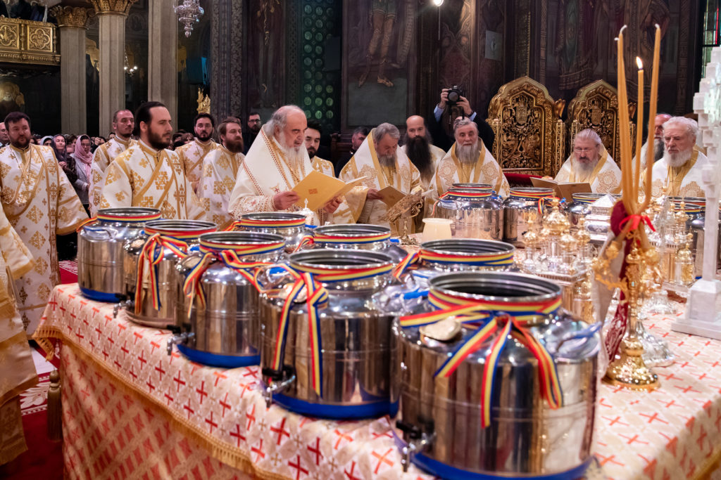 Eveniment: Sfântul și Marele Mir va fi sfințit pentru a 23-a oară în Biserica Ortodoxă Română