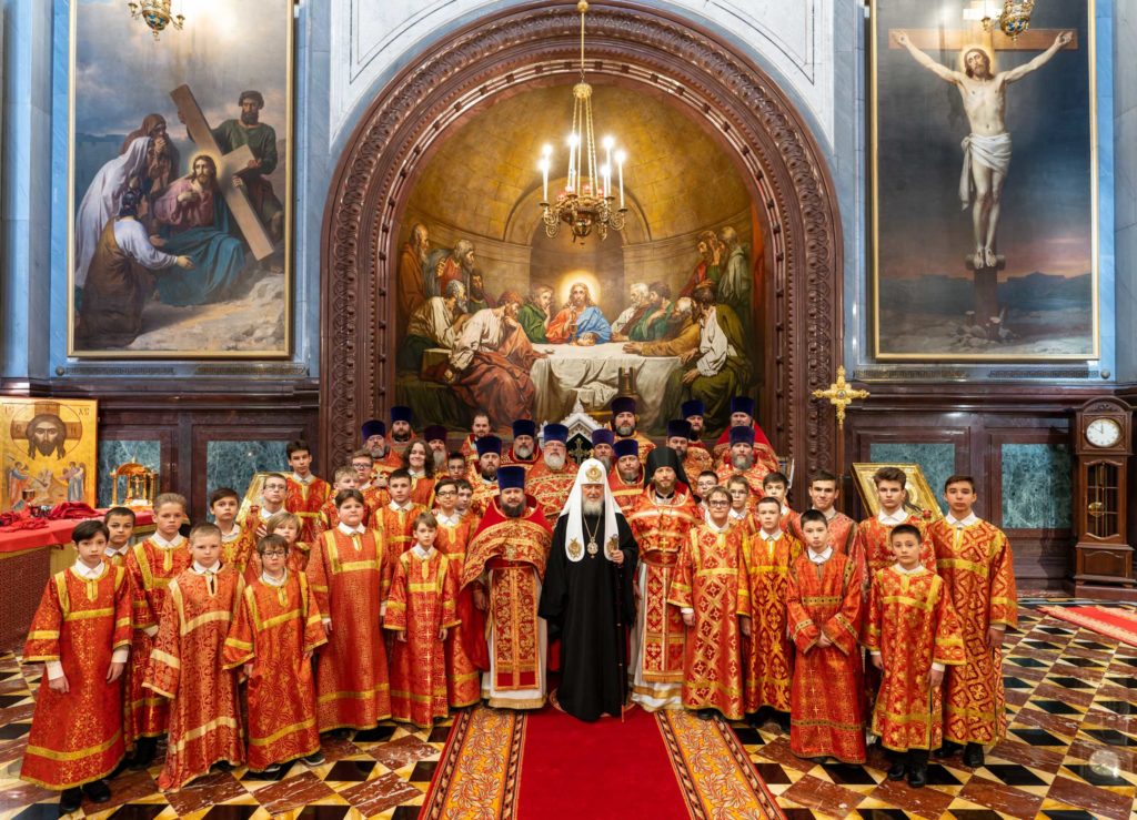 В Неделю 2-ю по Пасхе Святейший Патриарх Кирилл совершил Литургию в Храме Христа Спасителя