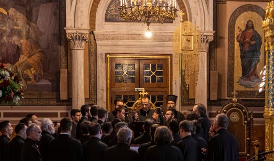 Κατανυκτικός Εσπερινός στη Μητρόπολη Αθηνών με τον Βυζαντινό Χορό του Ιδρύματος Μουσικής της Ι.Α.Α.