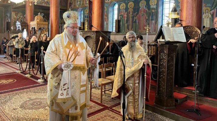 Στον Ι.Ν. Αγίου Γεωργίου Γόννων ιερούργησε ο Μητροπολίτης Λαρίσης την Ε’ Κυριακή των Νηστειών