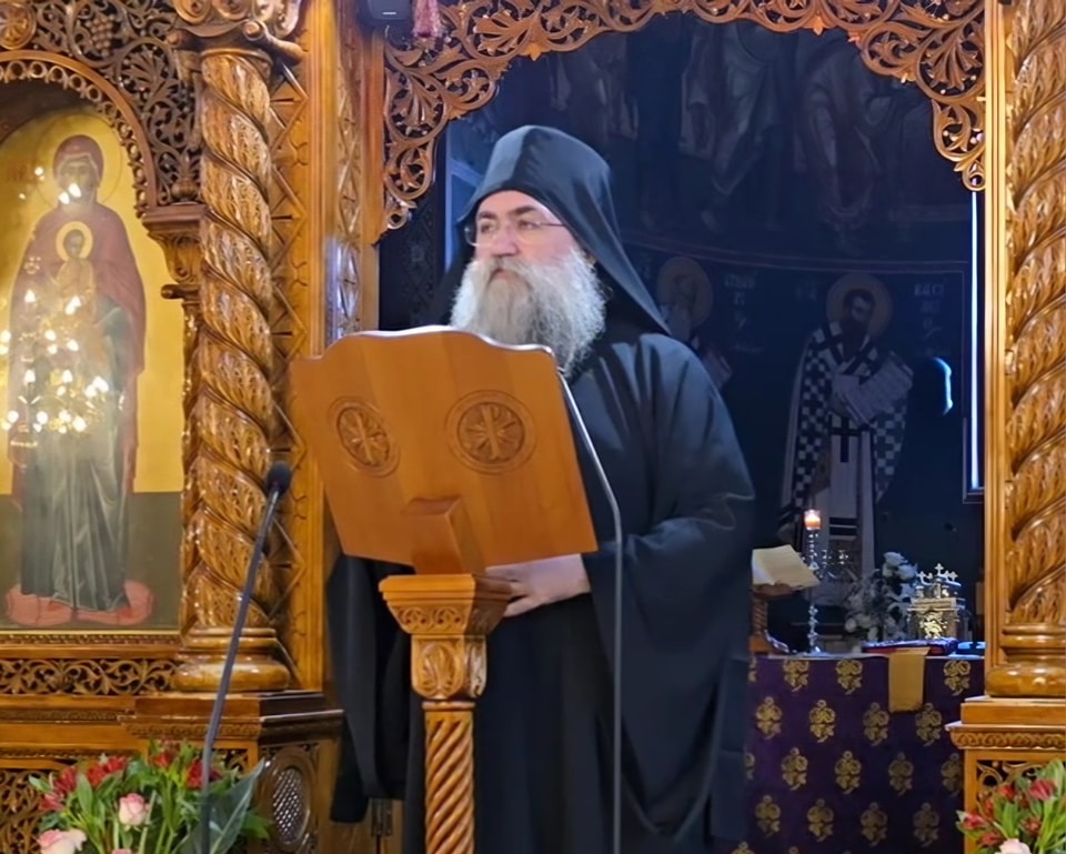 Ο Ηγούμενος της Μονής Εσφιγμένου στην Ιερά Μητρόπολη Περιστερίου