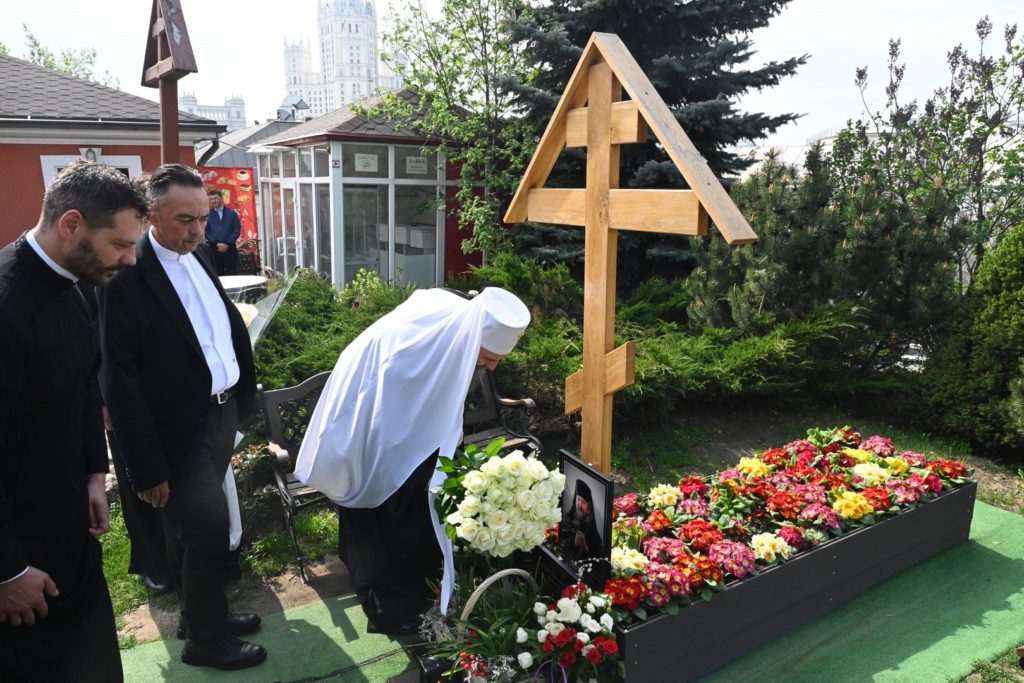 Святейший Патриарх Сербский Порфирий посетил Сербское Подворье в Москве