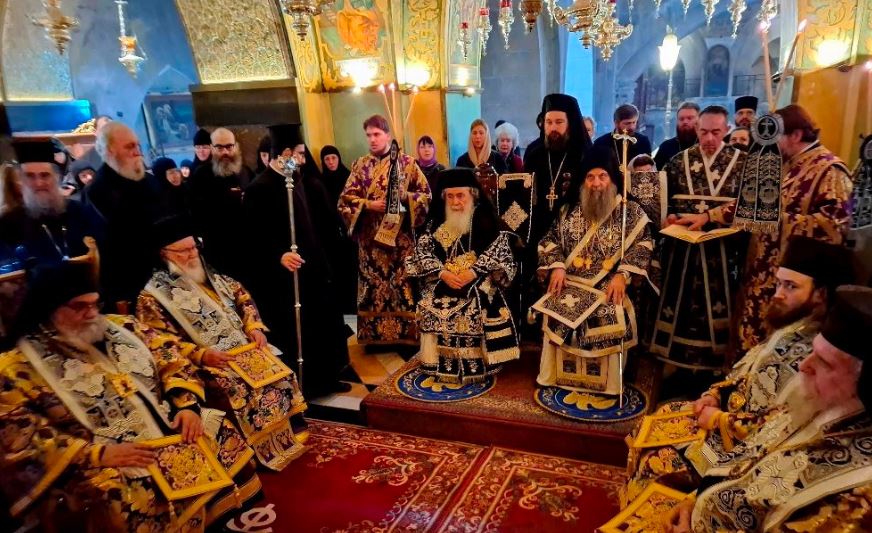 Patriarchal co-celebration of the Pre-Sanctified Liturgy at the Horrendous Golgotha & the Honorary Award of H.H.B. the Patriarch of Serbia Prorfirije by the Patriarch of Jerusalem Theophilos