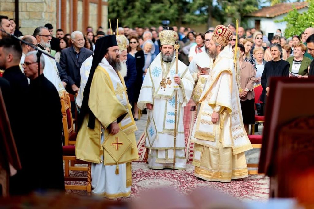 Kremtim panegjirik i së Dielës së Miroprurëseve në manastirin e shën Vlashit