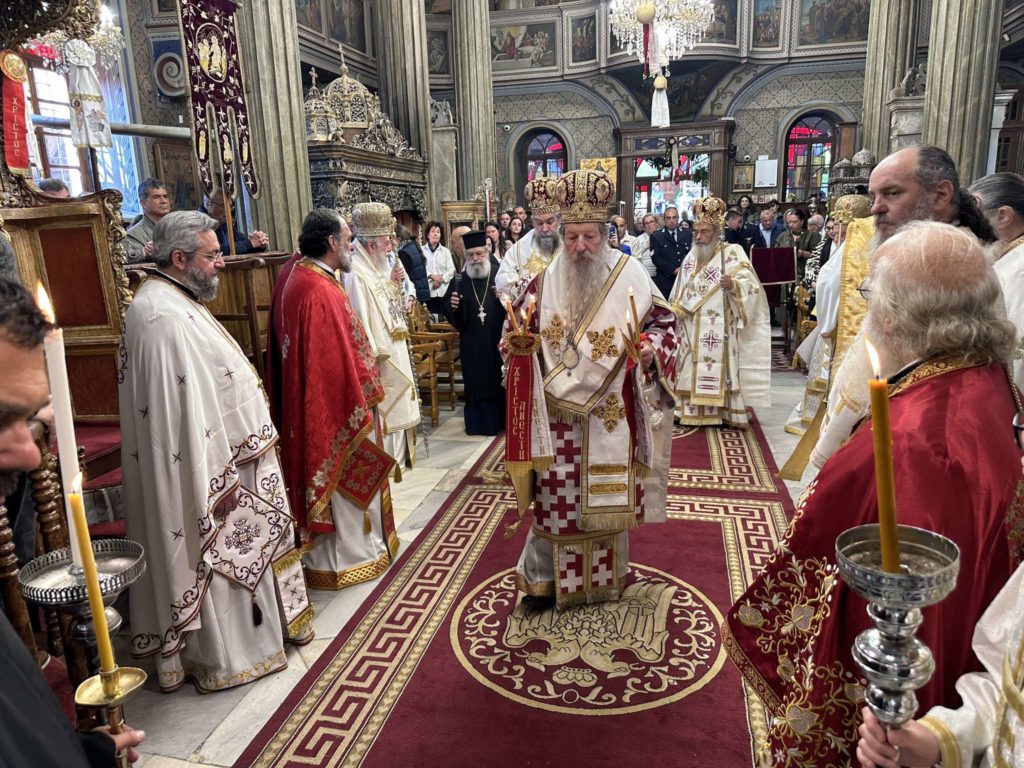 Πολυαρχιερατικό συλλείτουργο στον Ιερό Ναό Παμμεγίστων Ταξιαρχών Μανταμάδου