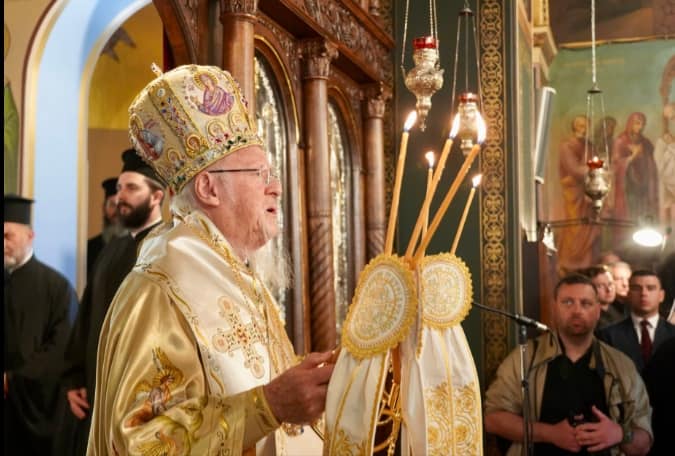 البطريرك المسكوني يترأس القداس الألهي بمناسبة الذكرى المائة والخم