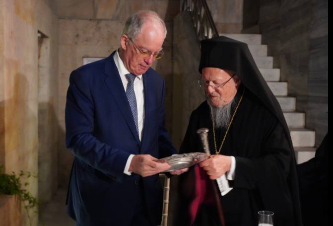‎البطريرك المسكوني مع الرئيس اليوناني احتفال 150 عام لكنيسة مكتب ت