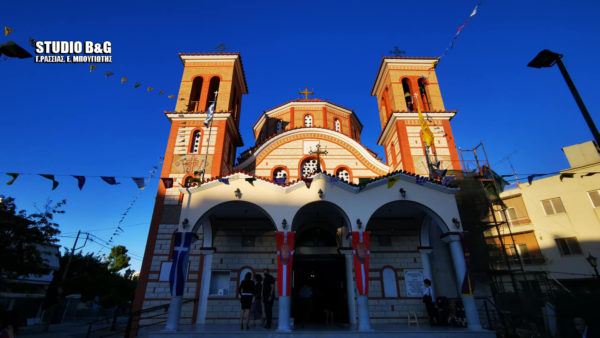 Υποδοχή της Τιμίας Χειρός του Αγίου Σπυρίδωνος από την Κέρκυρα στον Ιερό Ναό Αγίων Κωνσταντίνου και Ελένης Ναυπλίου