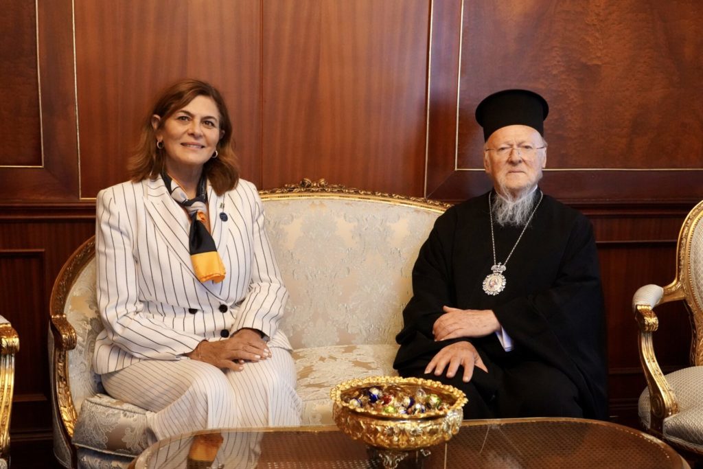 Η Υπουργός Κοινωνικών Υποθέσεων και Εργασίας της Συρίας στο Φανάρι