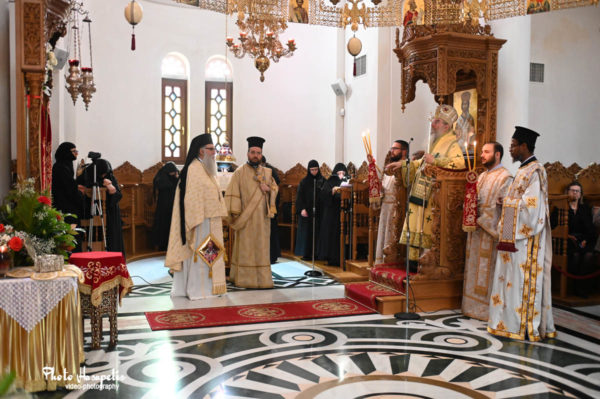 Ανακομιδή των Ιερών Λειψάνων της Iεράς Μονής Αγίου Αθανασίου Κολινδρού