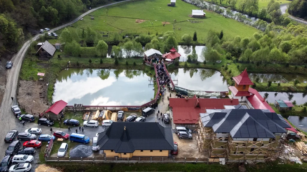 Sf. Muceniță Irina, cinstită la Schitul Ciocănești: Pentru credința oamenilor se fac mari minuni