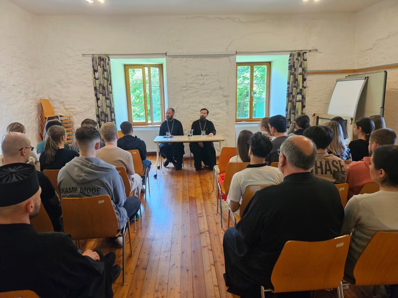 «Οδοί προς την Αγιότητα»: Συνάντηση με κατηχουμένους και νέους ορθοδόξους στην Αυστρία