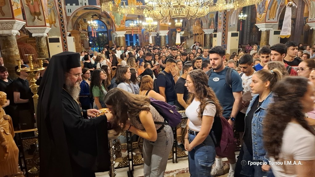 Ιερές Παρακλήσεις για τους διαγωνιζομένους στις Πανελλαδικές Εξετάσεις σε Μεσολόγγι και Αγρίνιο