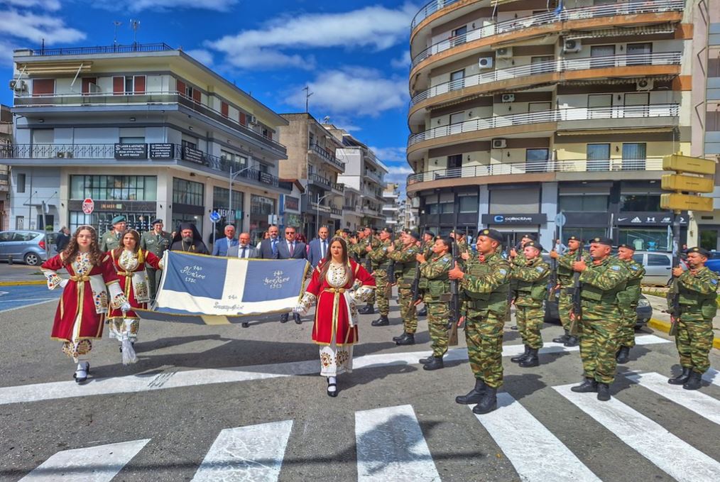 Ελευθέρια Θράκης: Οι εορταστικές και λατρευτικές εκδηλώσεις σε Κομοτηνή και Αλεξανδρούπολη