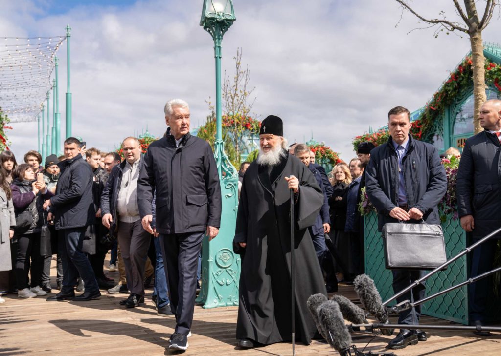 Святейший Патриарх Кирилл посетил фестиваль «Пасхальный дар» в парке «Коломенское» в Москве