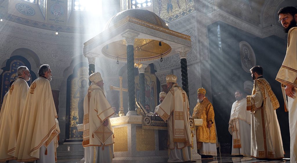 Патријарх Порфирије: Не одустајмо од заједнице са Богом без обзира на препреке и наше слабости и немоћи