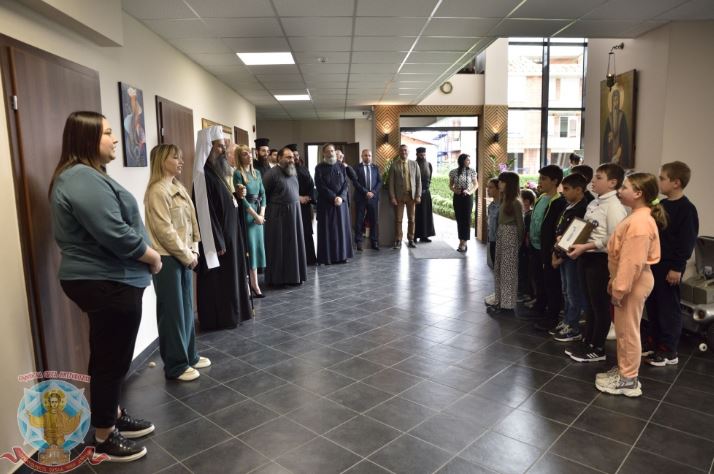 Българският патриарх Даниил посети рехабилитационни центрове в общините Елин Пелин и Горна Малина