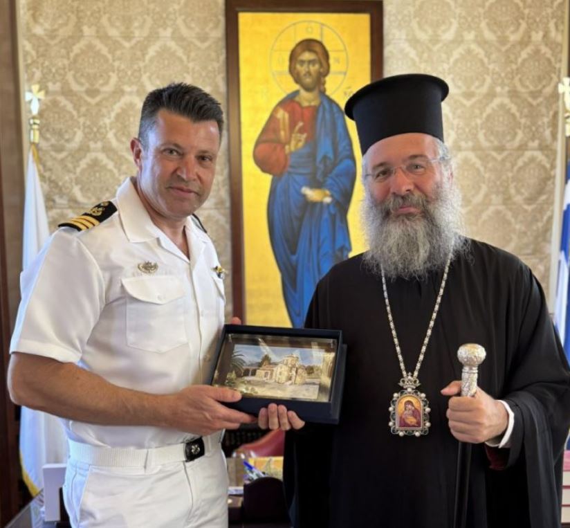 Ο νέος Λιμενάρχης Ρεθύμνου στον Μητροπολίτη Πρόδρομο
