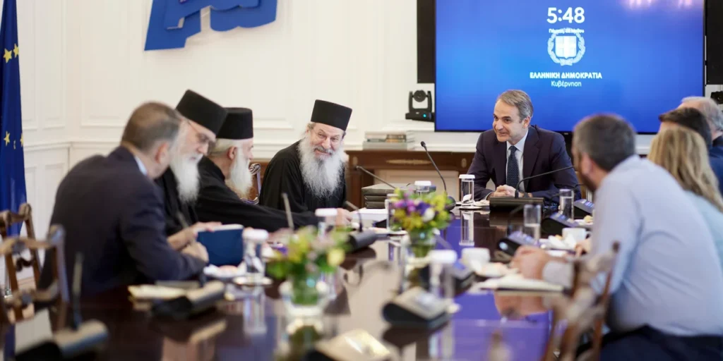 Τριμελής επιτροπή της Ιεράς Κοινότητας του Αγίου Όρους στον Πρωθυπουργό