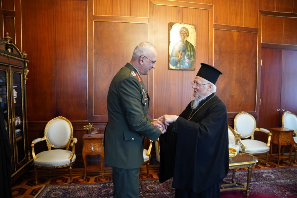 Στο Οικουμενικό Πατριαρχείο ο Αρχηγός ΓΕΕΘΑ, Στρατηγός Δημήτριος Χούπης