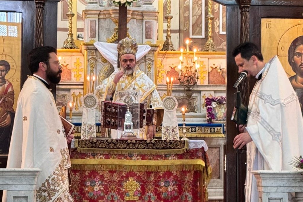 Το Άγιο Πάσχα στην Ιερά Μητρόπολη Σμύρνης