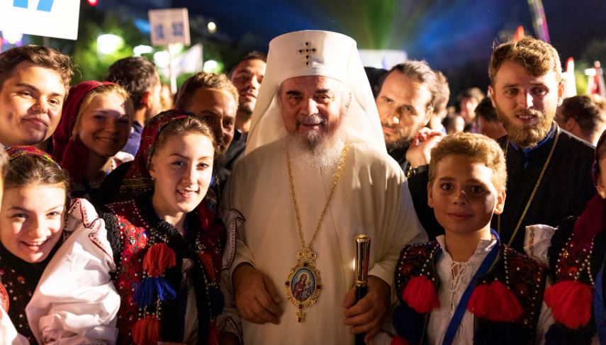 Εθνική Ημέρα Νεολαίας στη Ρουμανία – Πατριάρχης Δανιήλ: «Η Εκκλησία καλείται να δώσει ιδιαίτερη προσοχή στους νέους»