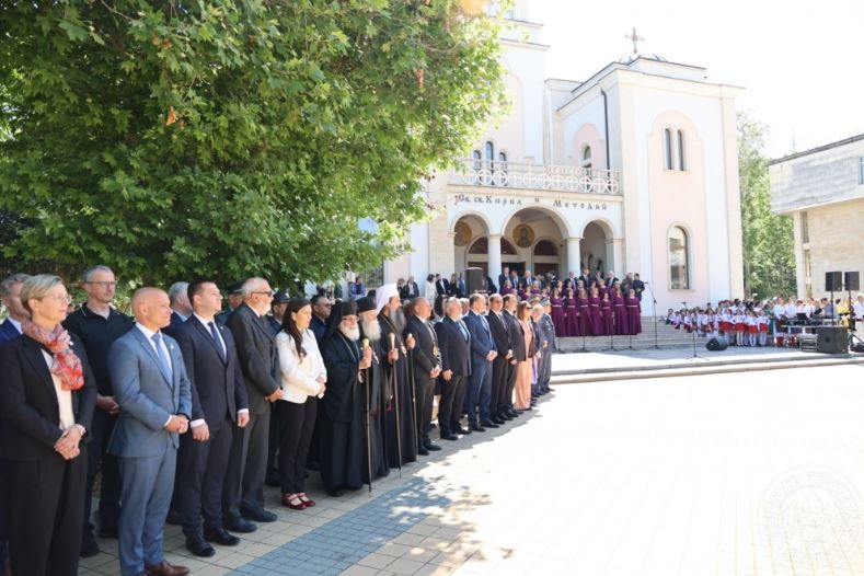 Ο Βουλγαρίας Δανιήλ στη Μητρόπολη Λόβετς για την εορτή των Αγίων Κυρίλλου και Μεθοδίου