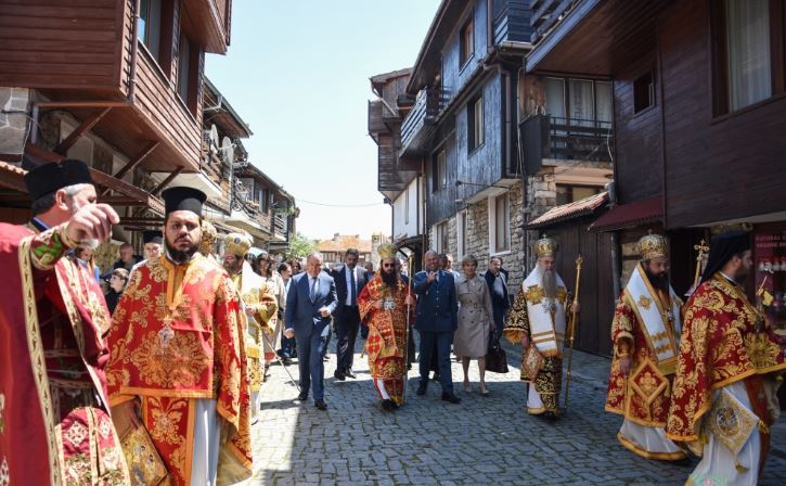 Съборна архиерейска Литургия в базиликата “Св. София” в Несебър