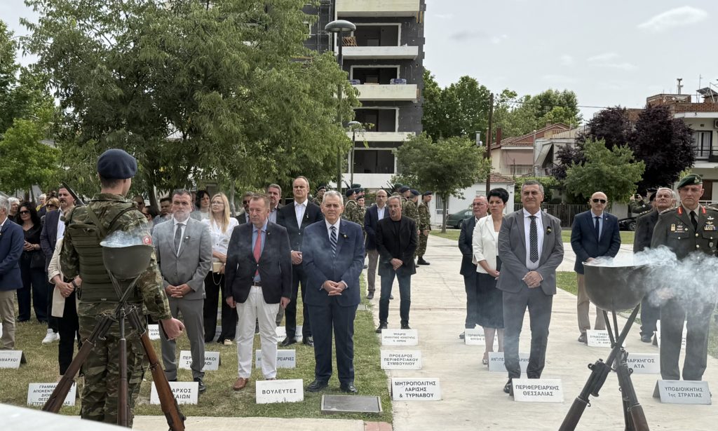 Μάξιμος Χαρακόπουλος: Χρέος να μεταλαμπαδεύουμε στα παιδιά μας την αγάπη για την πατρίδα