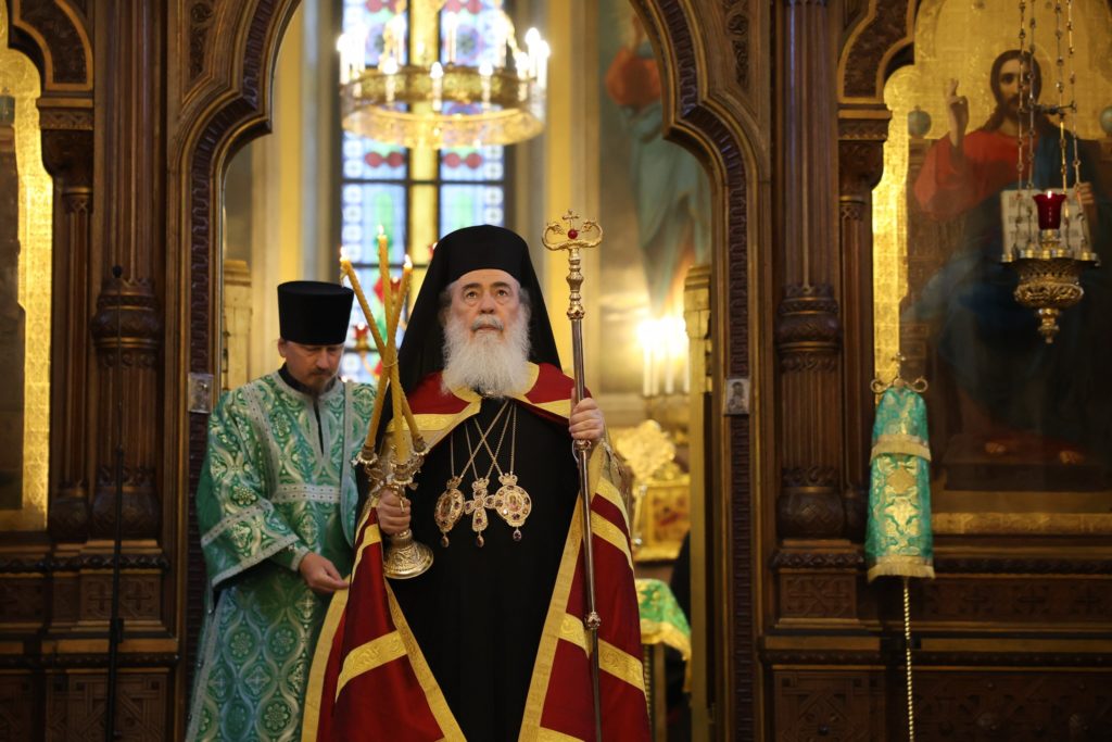 В день Святого Духа Блаженнейший Патриарх Иерусалимский Феофил возглавил богослужение в Русской духовной миссии в Иерусалиме