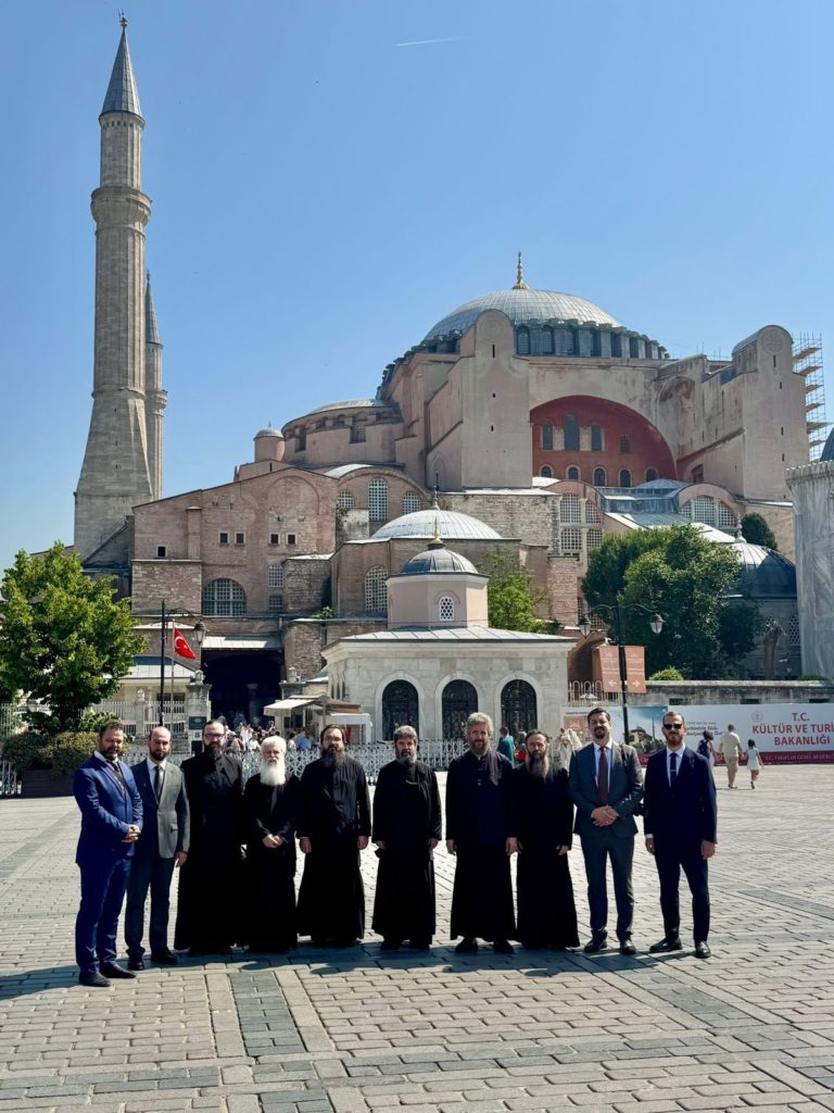 Përmbyllet vizita paqësore e Kryepiskopit Joan në Patriarkanën Ekumenike të Kostandinopojës