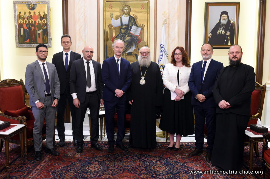 البطريرك يوحنا العاشر يستقبل المبعوث الخاص للأمين العام للأمم المتحدة إلى سوريا