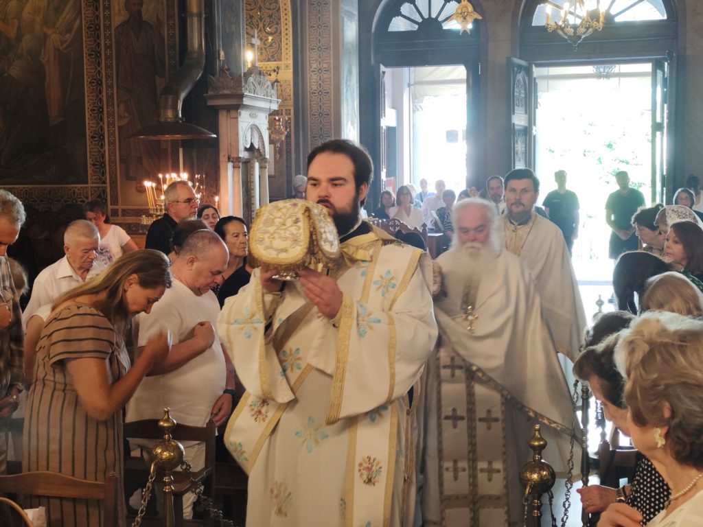 Ευλαβικός αίνος για την Κυριακή της Πεντηκοστής, στην Αγία Ζώνη Κυψέλης