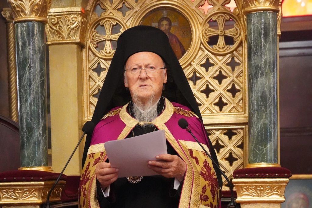 Οικουμενικός Πατριάρχης: Παρακαλούμεν και δεόμεθα και ικετεύομεν τον Κύριον του ελέους και των οικτιρμών να τερματίση την αιματοχυσία στη Μέση Ανατολή