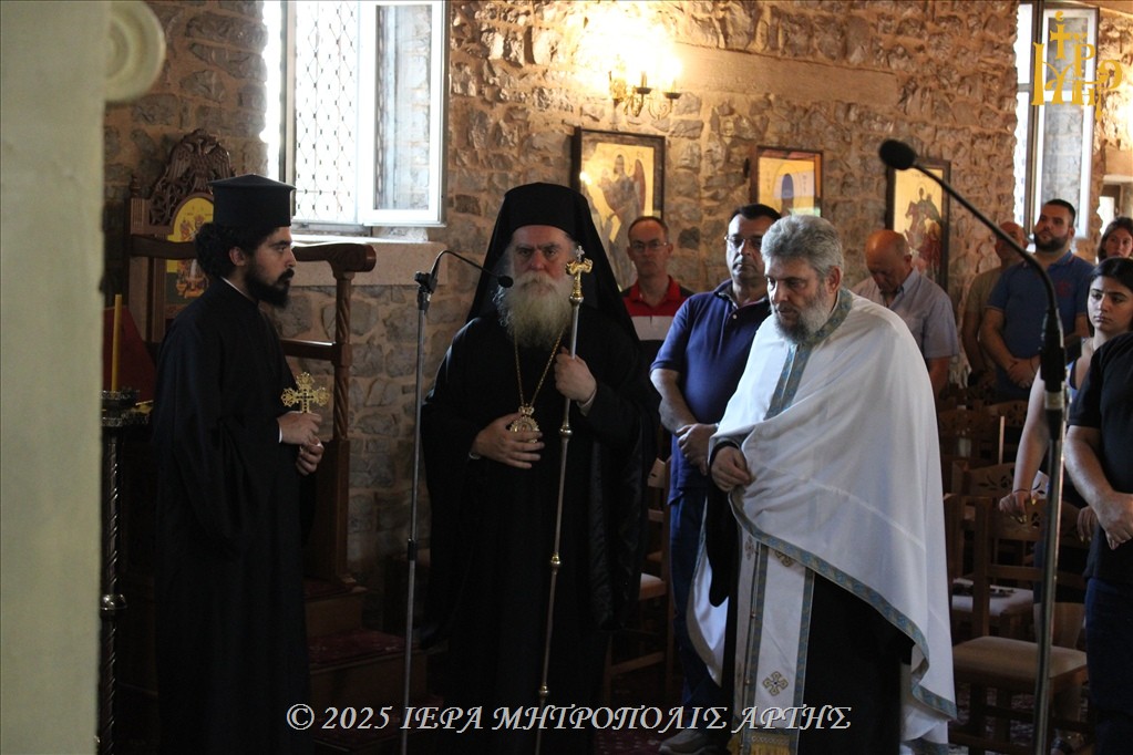 Παράκληση ενώπιον της Παναγίας Ροβέλιστας στην ενορία Συκεών Άρτης